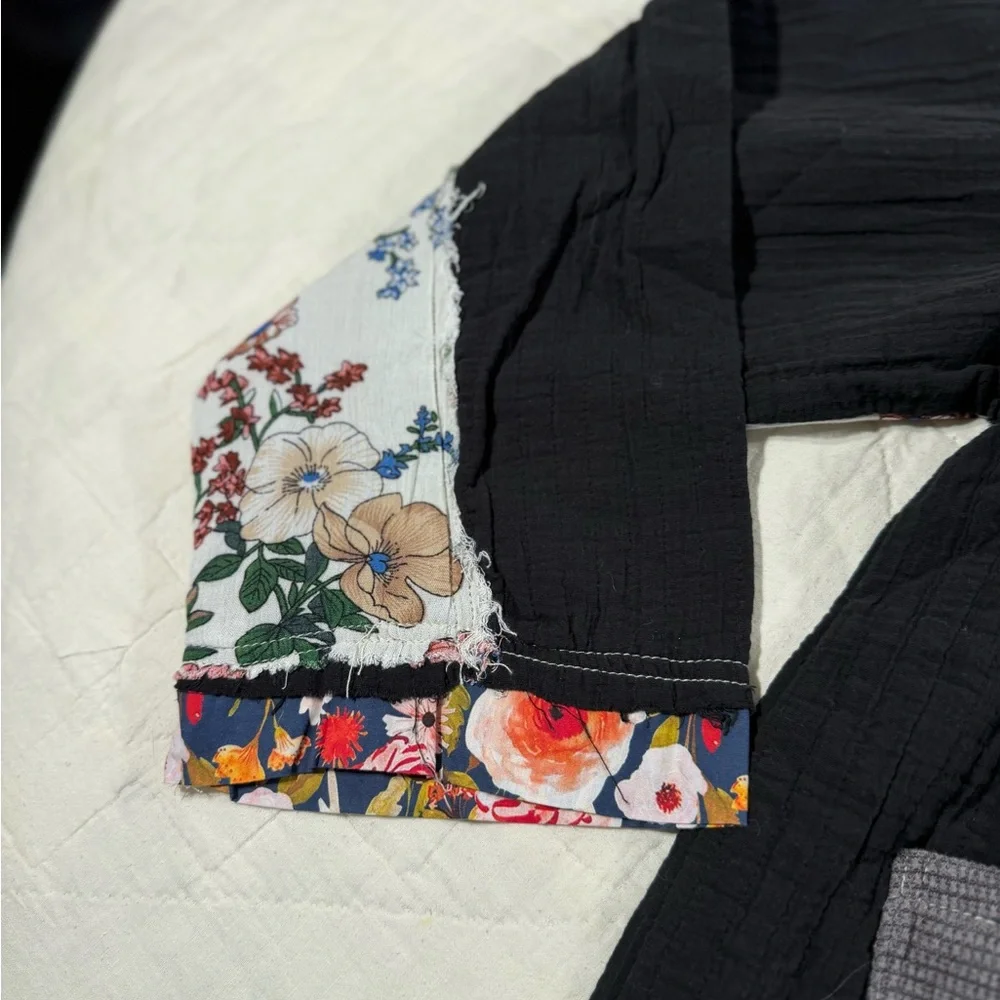 POL Black Floral Patchwork Utility Jacket - Picture 10 of 16